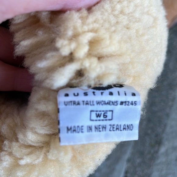 Ugg Ultimate Tall Tasman Braid 5245  Chestnut Boots EUC - Picture 7 of 13